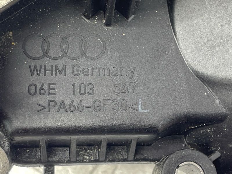 Клапан вентиляції картера двигуна 06E103547 Audi A6