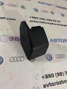 Кронштейн пояса 30749767 Volvo XC60