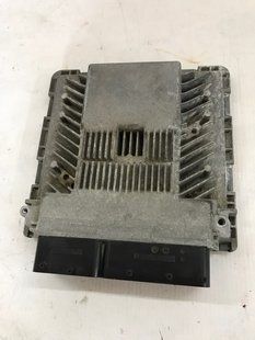 Блок керування двигуном 4L0910551A Audi Q7