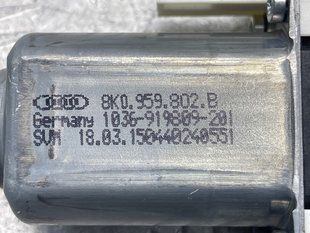 Мотор склопідйомника 8K0959802B Audi A6