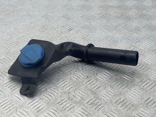 Заливна горловина бачка склоомивача 4M0955463 Audi Q7 Audi Q7, Audi Q8, Audi RS Q8, Audi SQ7, Audi SQ8
