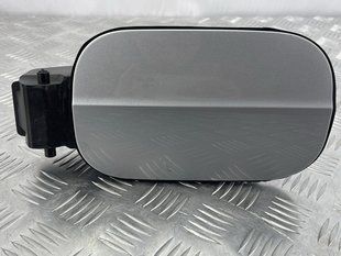 Корпус лючка кришки паливного бака в зборі Audi Q7