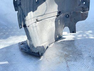 Локер / спойлер колеса 8W0853887L Audi A4