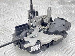 Замок задніх дверей 31349903 Volvo XC90
