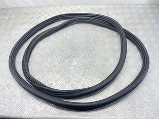 Уплотнитель багажника Ford Edge