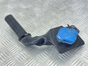 Заливна горловина бачка склоомивача 4M0955462 Audi Q7