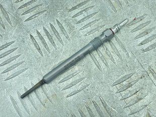 Свічка розжарювання 059963319AB Audi A4 Allroad Audi A3, Audi A6, Audi A7, Audi A8, Audi Q5, Audi Q7, Volkswagen Beetle, Volkswagen Golf, Volkswagen Jetta, Volkswagen Touareg