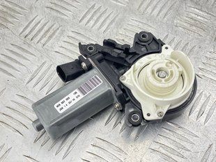 Приводний блок дверей / доводчик 4G8837003 Audi A7