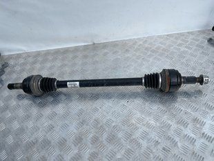 Піввісь 7P0501201G Volkswagen Touareg