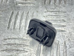 Кріплення 8W0857562A Audi A4 Allroad