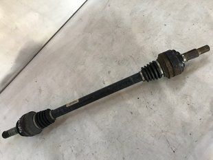 Піввісь 7P0501201G Volkswagen Touareg