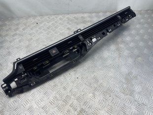 Дефлектор повітропроводу 8W1820902D6PS Audi A4