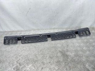 Кронштейн заднього бампера 7P6807863 Volkswagen Touareg