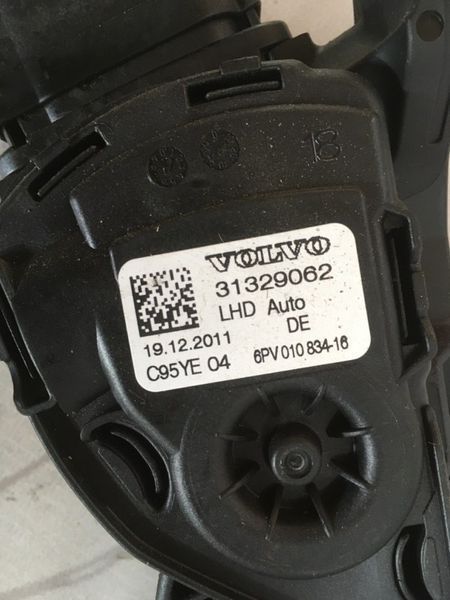 Педаль газу (акселератора) 31329062 Volvo XC60