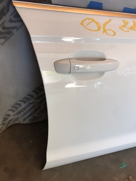 Двері 4G0831052 Audi A6