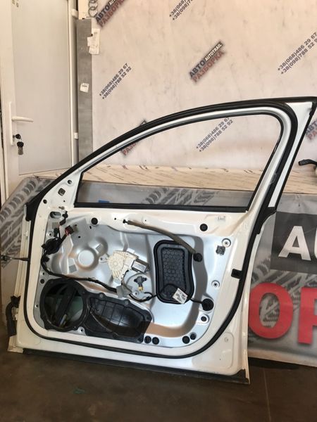 Двері 4G0831052 Audi A6
