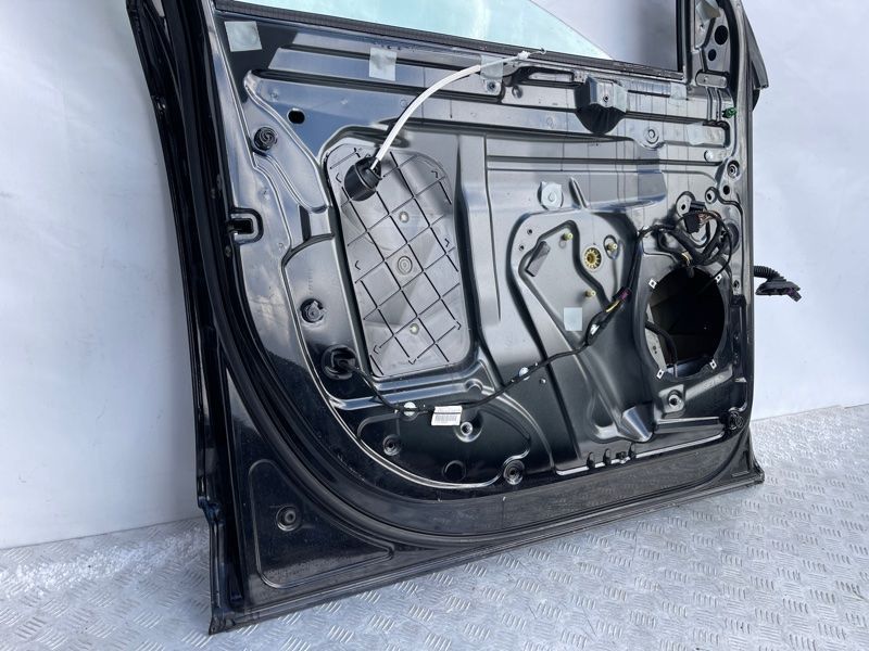 Двері 4L0831051A Audi Q7
