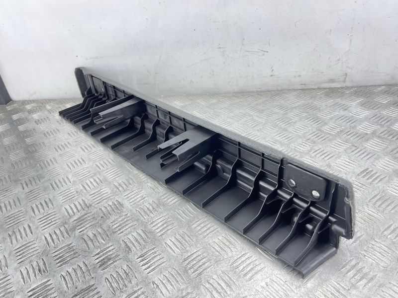 Обшивка багажника 8R0861827 Audi Q5