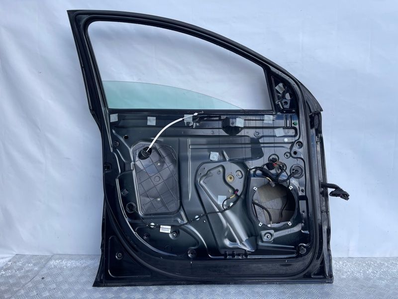 Двері 4L0831051A Audi Q7