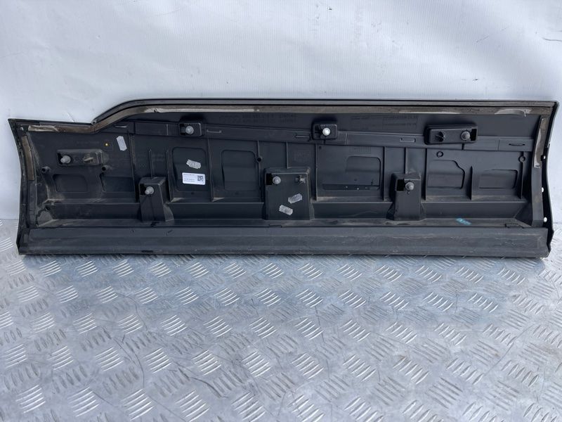Накладка двери 4M0853969F Audi Q7
