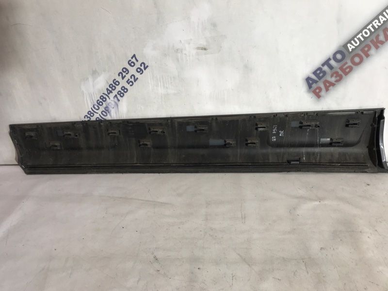 Накладка дверей передня права 4L0071842 Audi Q7 Audi Q7