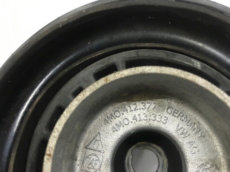 Опора амортизатора 4M0413333 Audi Q7