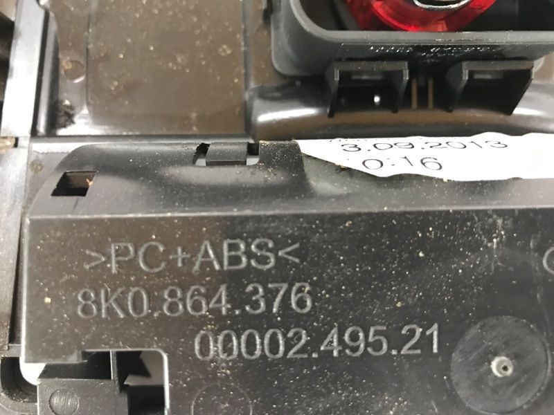 Накладка центральної консолі 8K0864376 Audi A4 Allroad