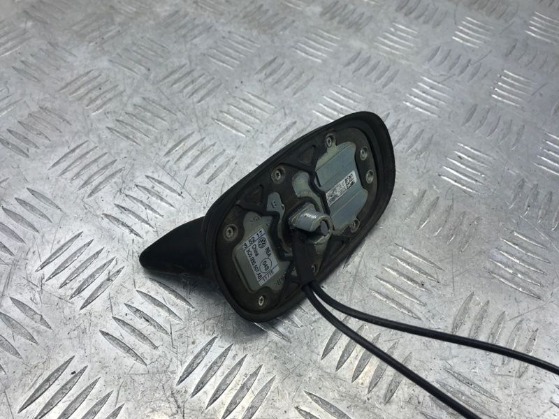 Антенна плавник 3C0035507AB Volkswagen Touareg