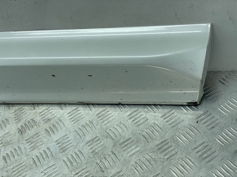 Накладка дверей 32208739 Volvo XC60
