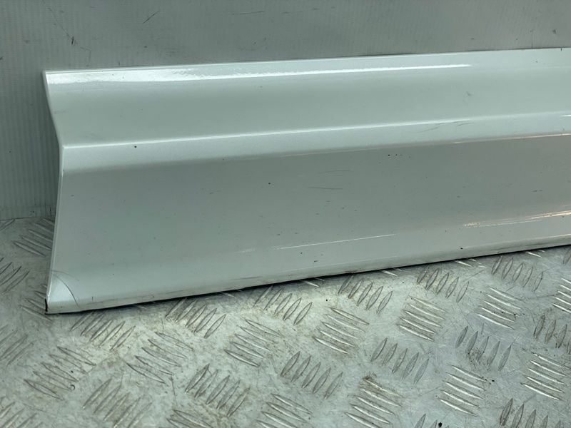 Накладка дверей 32208739 Volvo XC60