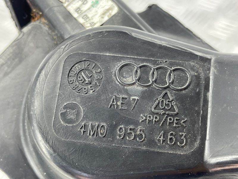 Заливна горловина бачка склоомивача 4M0955462 Audi Q7