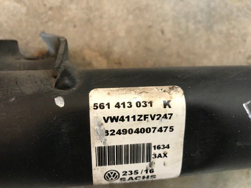Стійка амортизатора в зборі з пружиною 561413031K Volkswagen Passat