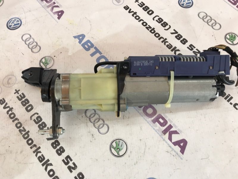 Приводной блок крышки багажника 4L0827852E Audi Q7
