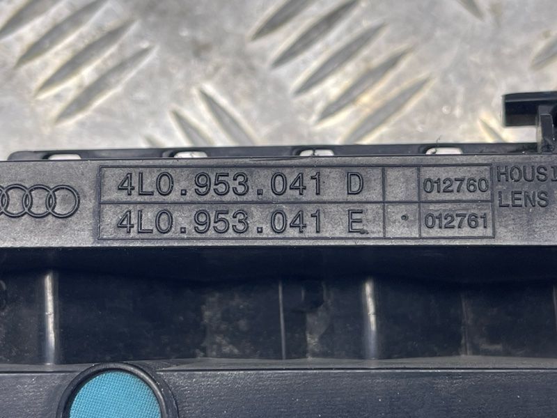 Указатель поворота LED s-line 4L0953042E Audi Q7