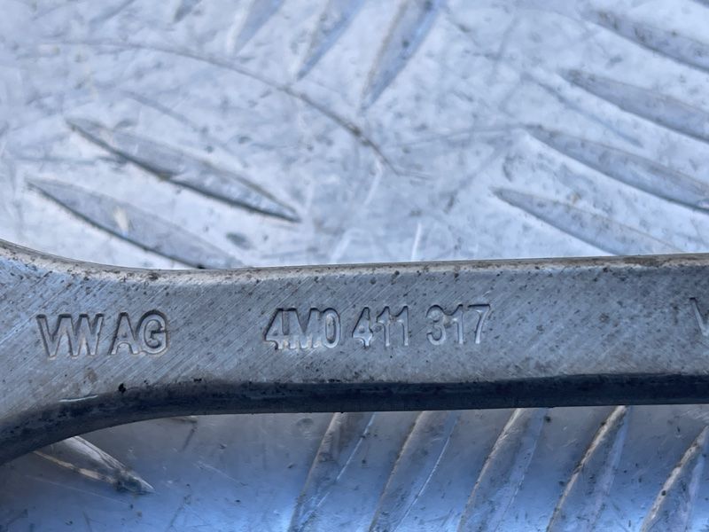 Важіль підвіски Audi Q7