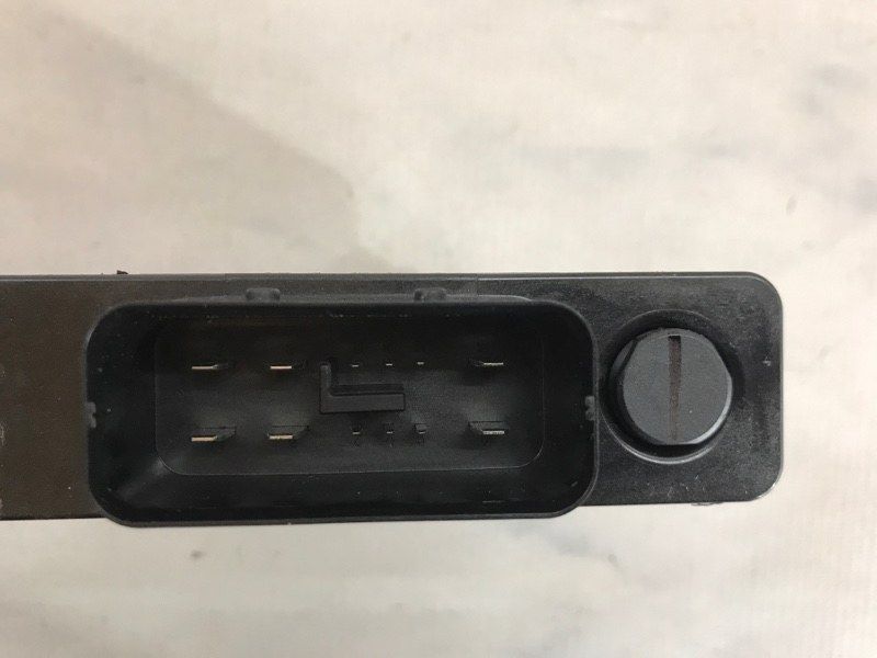 Стабилизатор напряжения 8K0959663F Audi A6