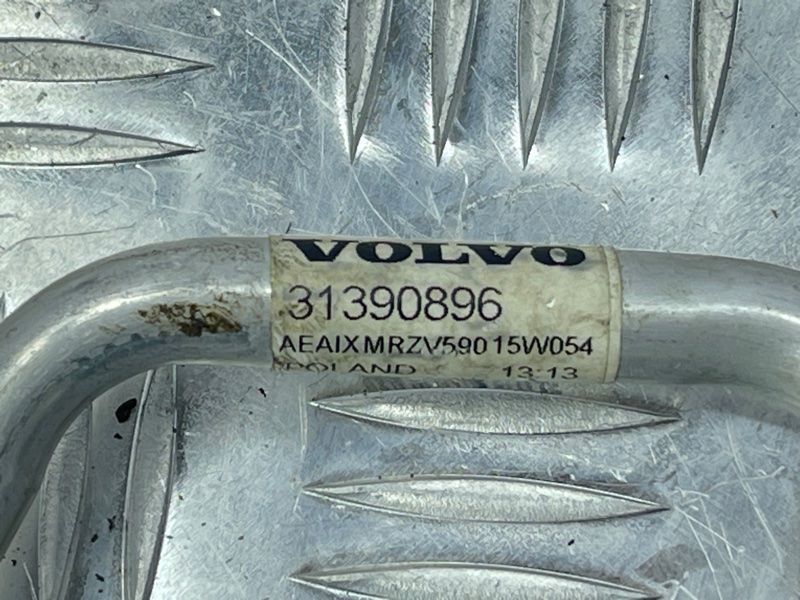 Трубка кондиціонера 31390896 Volvo XC90