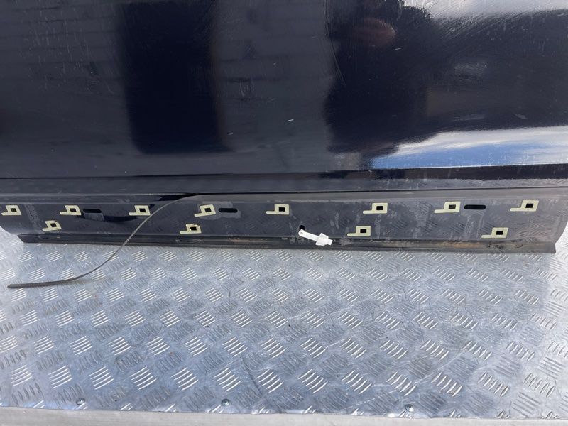 Двері 4L0831051A Audi Q7