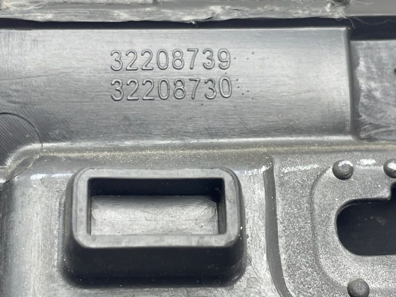Накладка дверей 32208739 Volvo XC60