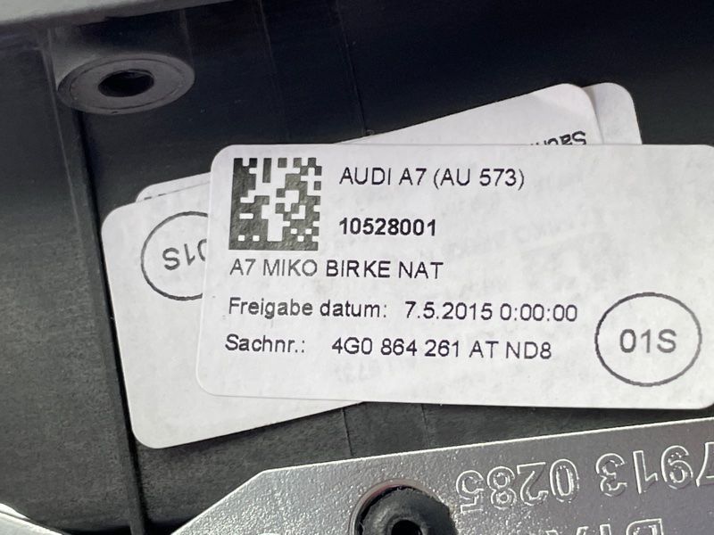 Накладка центральної консолі Audi A7