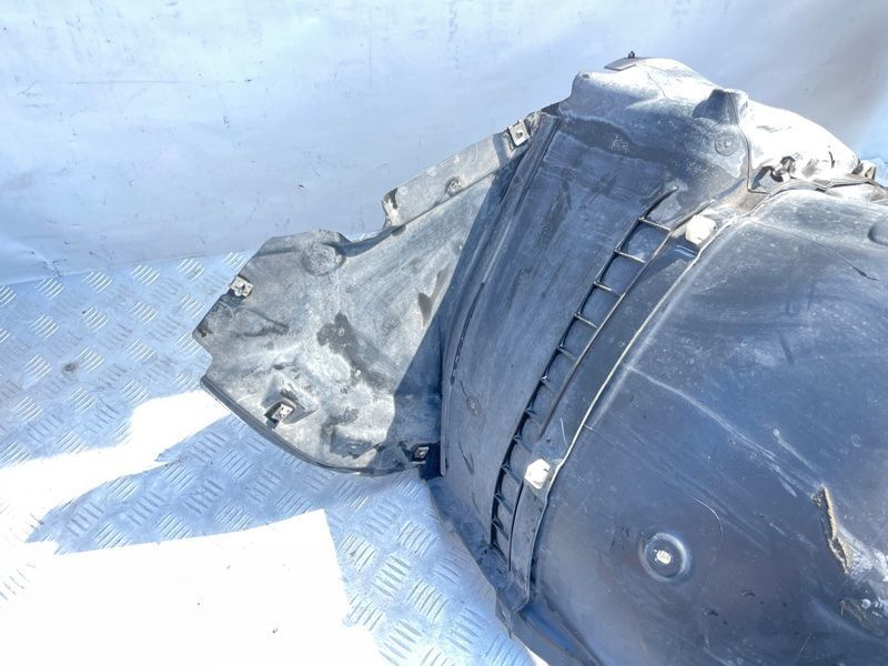 Локер / спойлер колеса 8W0853887L Audi A4
