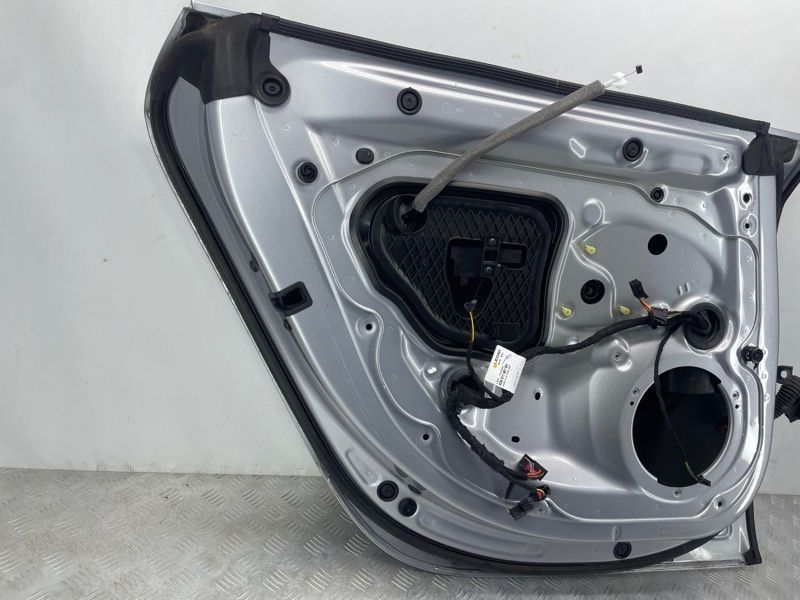 Двері 4G8833051A Audi A7
