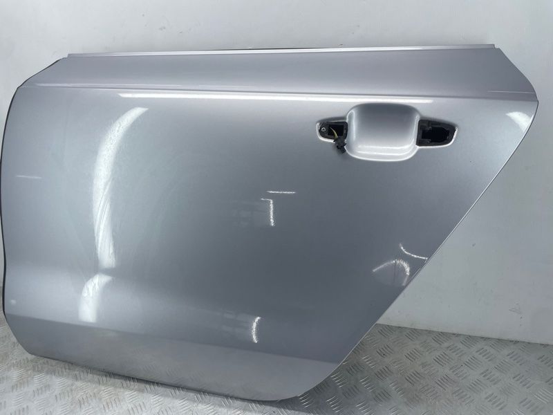 Двері 4G8833051A Audi A7