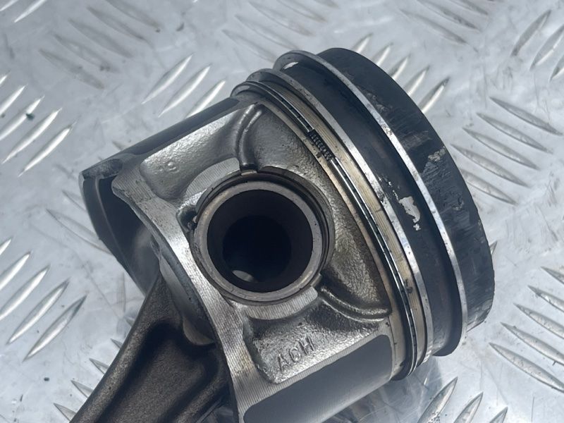 Поршень Audi A6