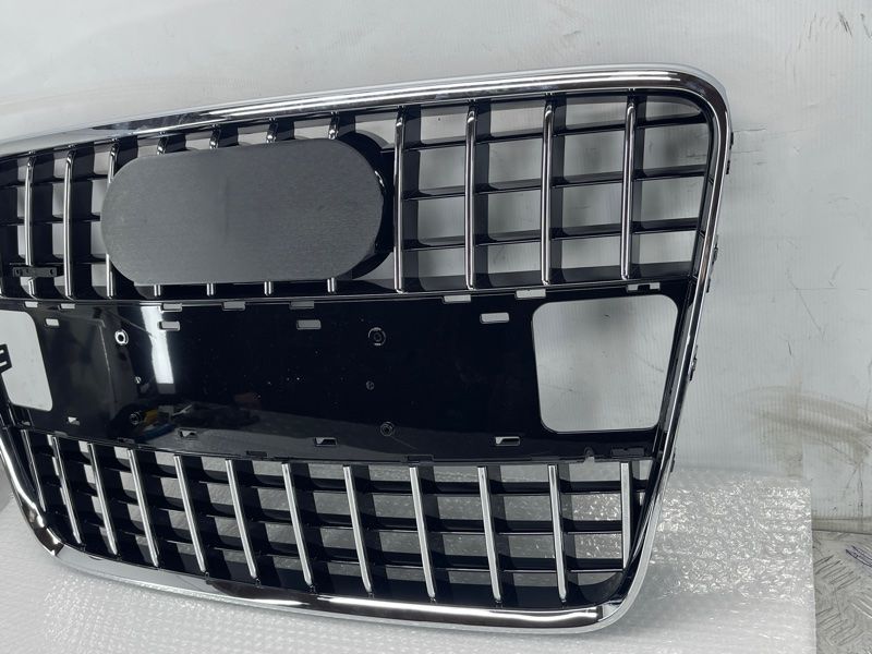 Решітка радіатора 4L0853651ET94 Audi Q7