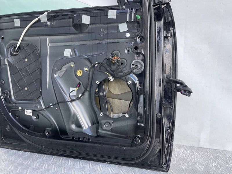 Двері 4L0831051A Audi Q7
