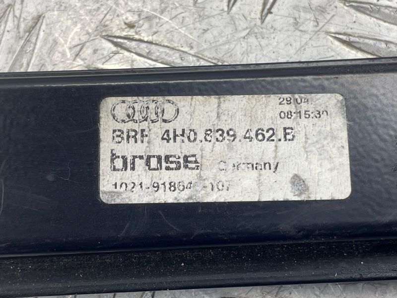 Стеклоподъемник Audi A8