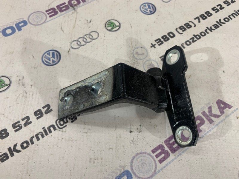 Петля двери верхняя A070017 Infiniti Q50