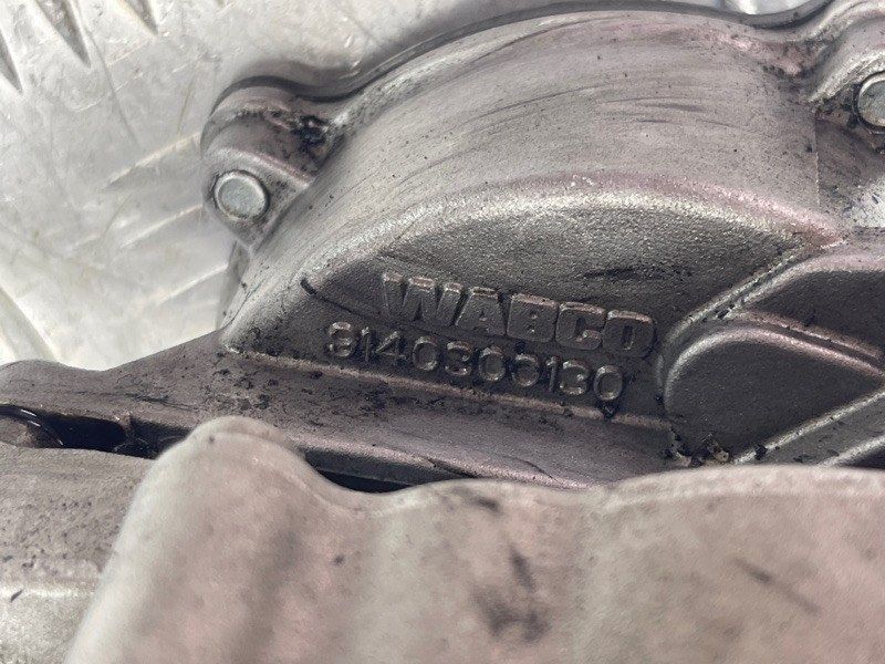 Масляний насос 059115103S Audi A6