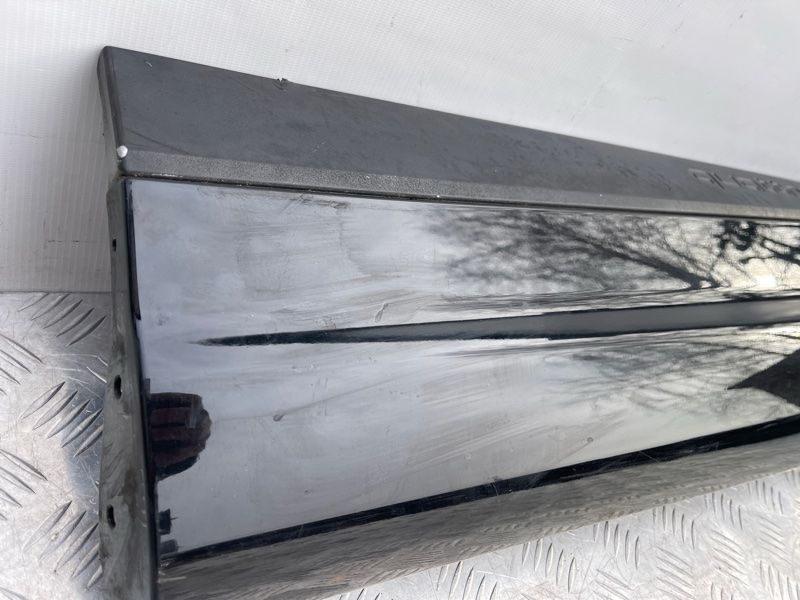 Накладка двери 4M0853969F Audi Q7